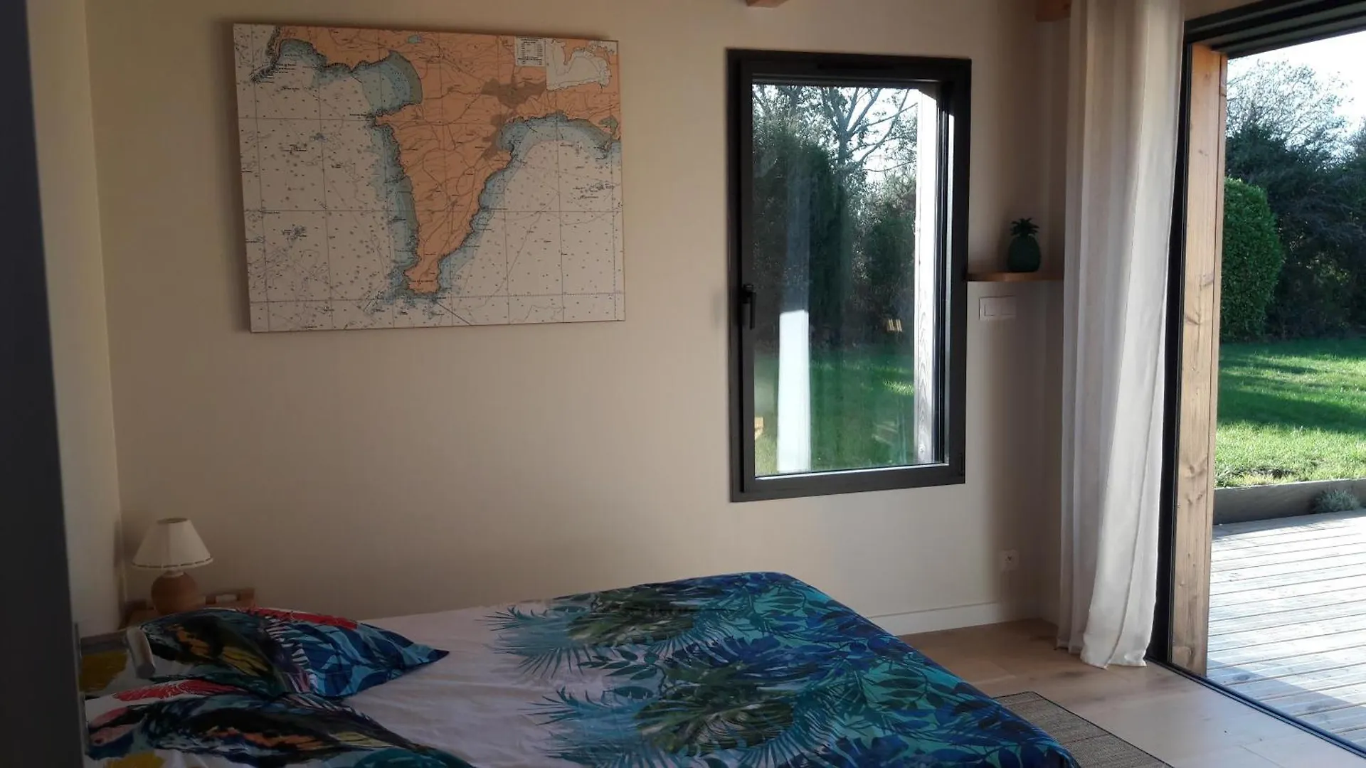 Grande Maison Sur Propriete Pres De La Plage De Morgat كروزون