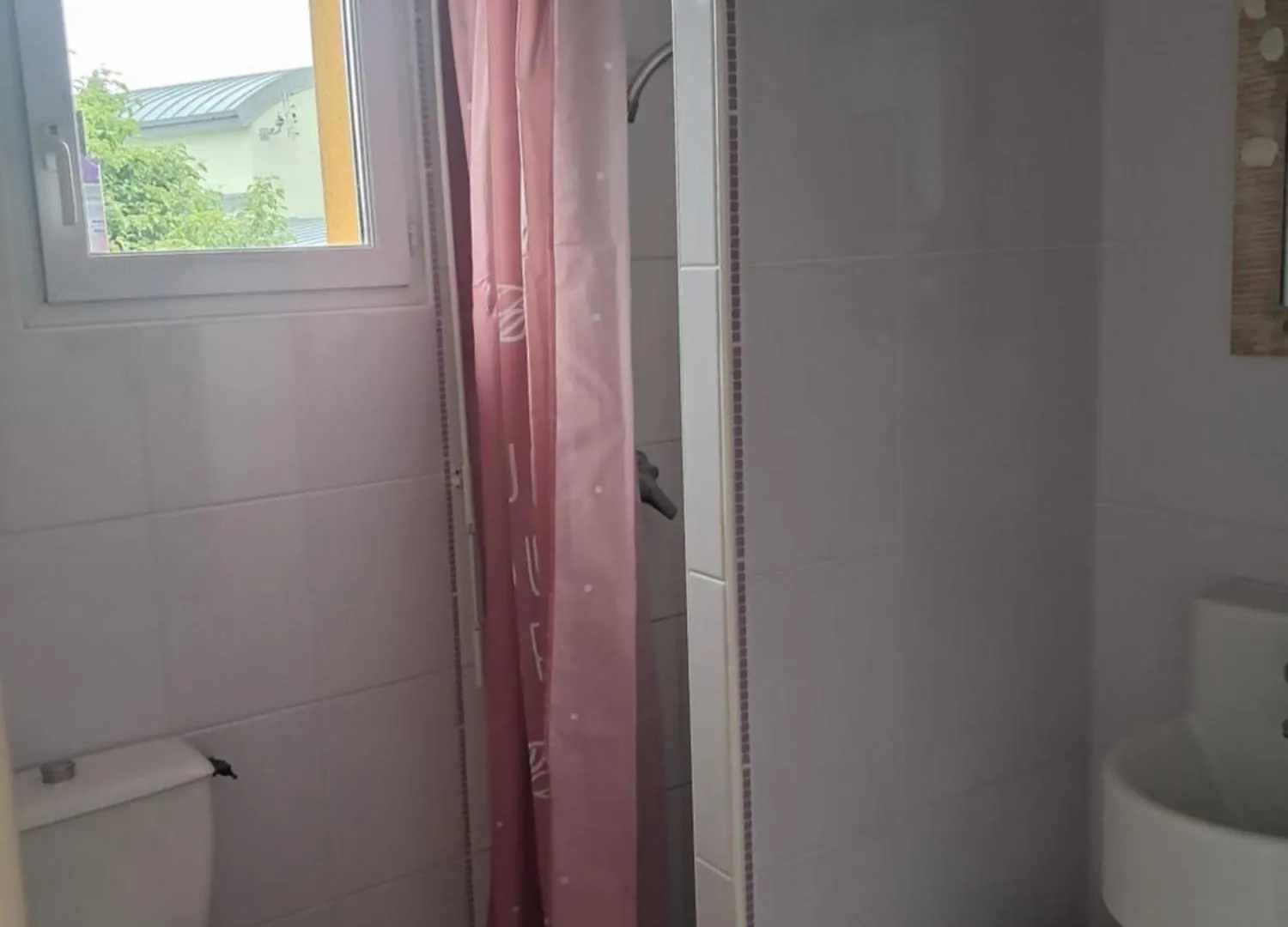 Grande Maison Sur Propriete Pres De La Plage De Morgat كروزون